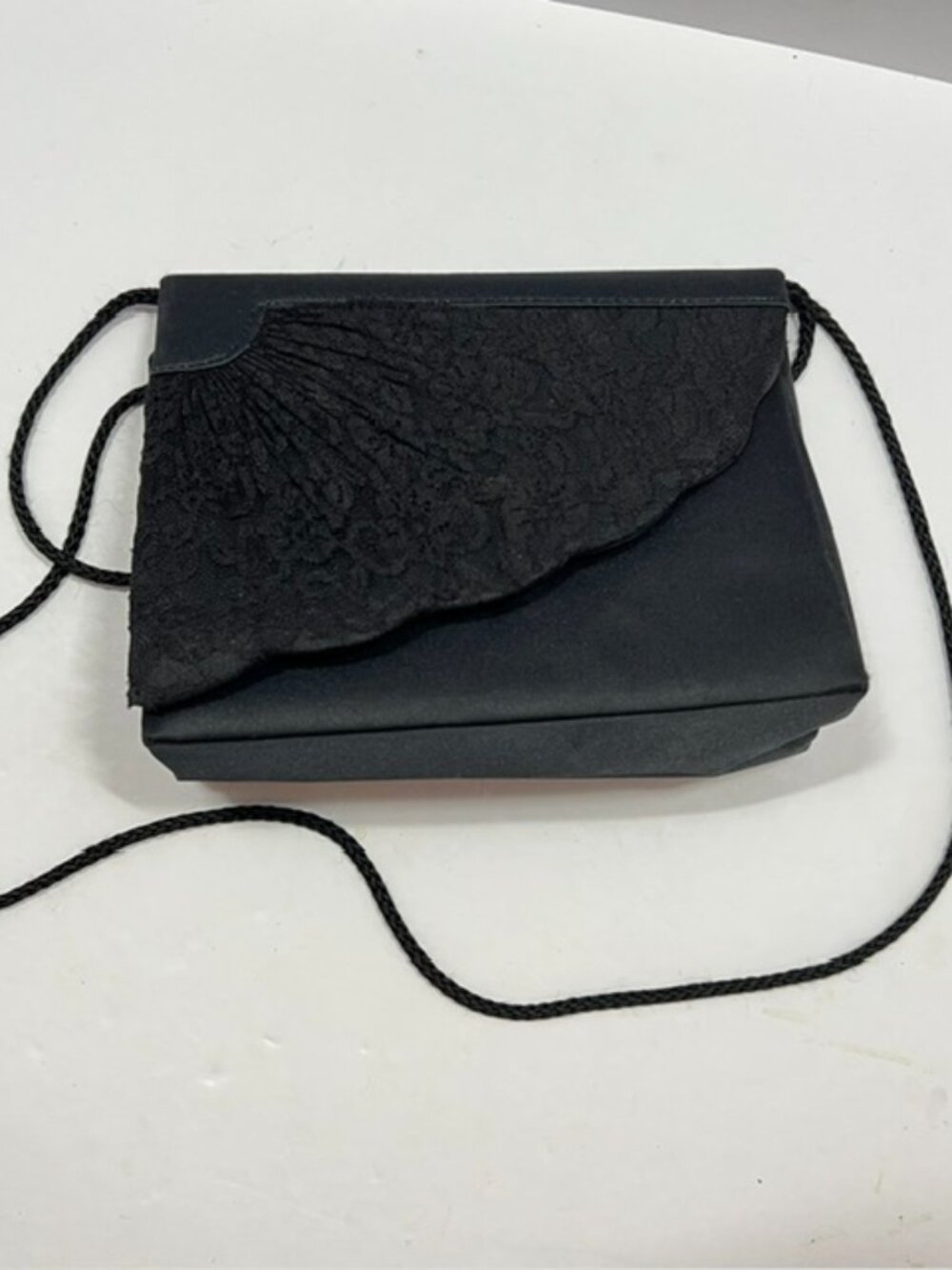 Satin and Lace Black Evening/Party/Prom Clutch/Shoulder Bag EUC